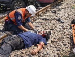 KA Anggrek Tertemper Orang di Bojonegoro, Korban Dievakuasi ke RSUD