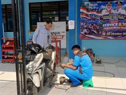 HUT Jatim ke-81, SMKN 1 Dander Gelar Servis Motor, Berikan Ban, Busi dan Oli Secara Gratis 